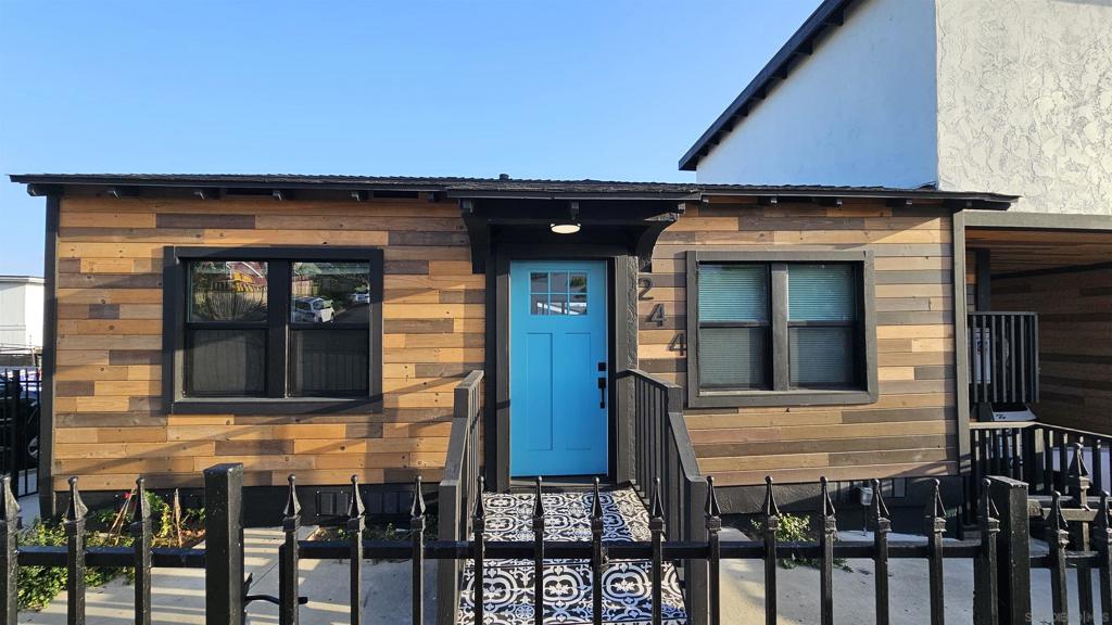 244 26th St - photo 3