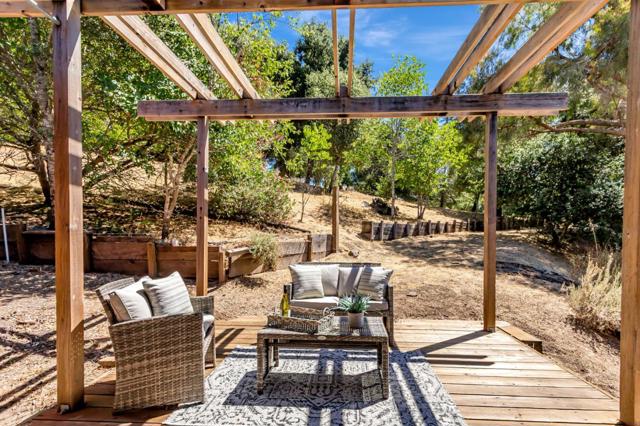 17900 China Grade Road, Boulder Creek CA: https://media.crmls.org/mediaz/3bd72e4b-5871-40f4-8bb0-9c91c2f564c9.jpg