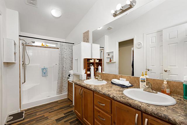 15420 Olde Highway 80, El Cajon CA: https://media.crmls.org/mediaz/3bd7c1d4-0b69-465b-897b-d9aedc9446dc.jpg