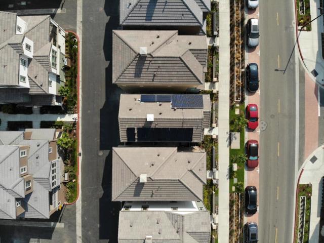 825 Garden Street, Milpitas CA: https://media.crmls.org/mediaz/3bd853c5-b7ca-415a-ad36-85c5edc8b39e.jpg