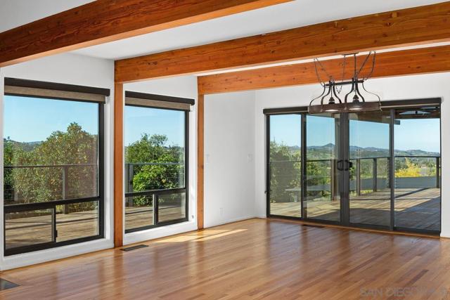 30830 Ranch Creek Rd, Valley Center CA: https://media.crmls.org/mediaz/3bd8ed83-c7db-42e7-b153-e40d40b50298.jpg