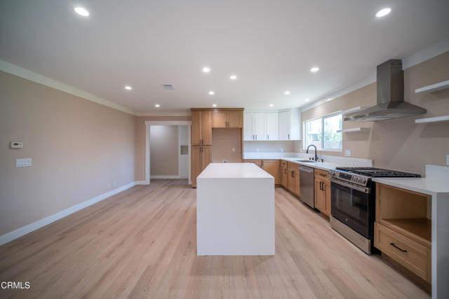 1100 Dahlia Street, Oxnard CA: https://media.crmls.org/mediaz/3bd9b7b1-463c-44f2-9384-99dc92646b01.jpg