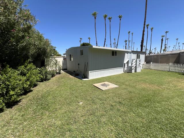 3 Sand Creek, Cathedral City CA: https://media.crmls.org/mediaz/3bd9f040-5078-490c-9b4f-8f76a1eef1e3.jpg