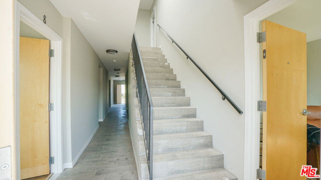 10412 S Figueroa Street, Los Angeles CA: https://media.crmls.org/mediaz/3bd9f311-4fb7-4162-8af9-67c81c0c663e.jpg