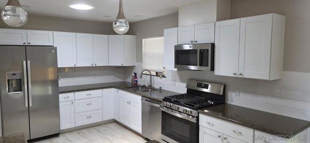 10744 Louisa Dr, La Mesa CA: https://media.crmls.org/mediaz/3bda0b13-1899-49ff-aabd-b6a98654f1f3.jpg