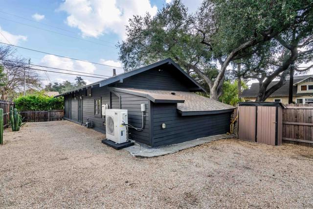 1135 Summit Ave, Pasadena, California 91103, ,Multi-Family,For Sale,Summit Ave,250021642SD