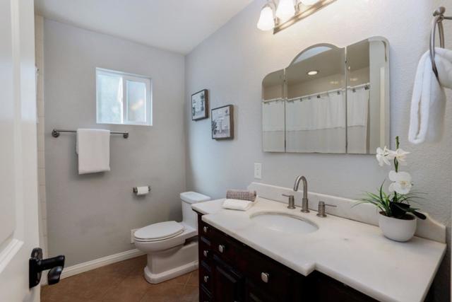 16761 Willow Creek Drive, Morgan Hill CA: https://media.crmls.org/mediaz/3bdc21bb-6da4-49c4-8067-72fcc158b8f1.jpg