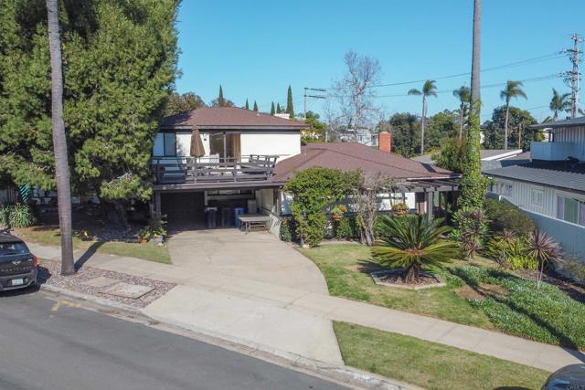 Detail Gallery Image 2 of 32 For 1533 10th St, Coronado,  CA 92118 - 4 Beds | 3 Baths