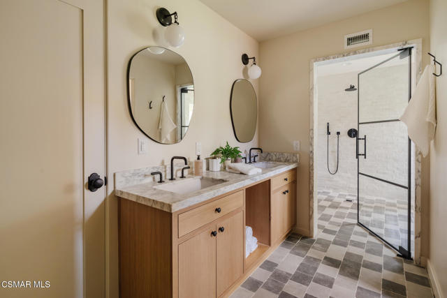 1207 Westridge Drive, Ventura CA: https://media.crmls.org/mediaz/3bdd2a27-f298-46e2-8413-0299e3519070.jpg