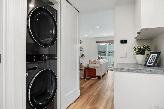 105 Mangano Circle, Encinitas CA: https://media.crmls.org/mediaz/3bde4a2c-f1cc-4978-9c3b-03890438ce79.jpg