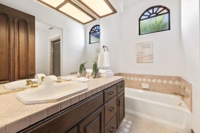 345 Crest Lake Drive, Palm Desert, CA 92211