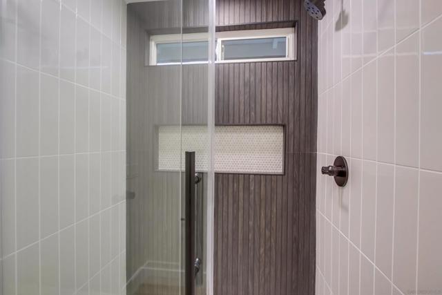 13856 Paseo Cardiel, San Diego CA: https://media.crmls.org/mediaz/3bde60f6-17df-432e-8edd-1ab412d065d2.jpg