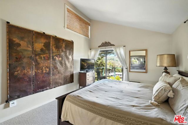730 Basin Drive, Topanga CA: https://media.crmls.org/mediaz/3bde8a1e-c854-4db6-9bad-d542593757d5.jpg