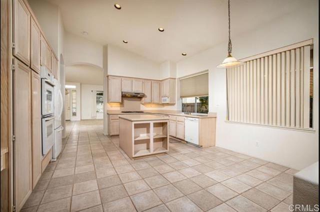 Detail Gallery Image 6 of 29 For 11063 Mulgrave Rd Rd, San Diego,  CA 92131 - 3 Beds | 2 Baths