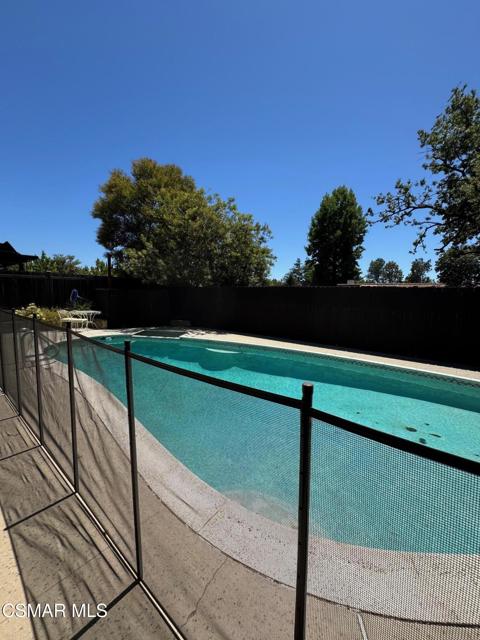 2722 Appalachian Court, Westlake Village CA: https://media.crmls.org/mediaz/3bdedd43-0825-492f-b92b-25f8845f9fd0.jpg