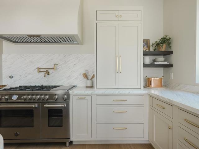 362 Topaz Street, Redwood City CA: https://media.crmls.org/mediaz/3bdef869-eed2-49d3-b8f3-24f344653964.jpg