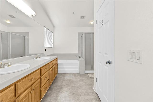 493 Churchill Way, Salinas CA: https://media.crmls.org/mediaz/3bdf6206-d14a-4851-8db5-c460c02f26ce.jpg