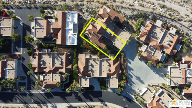 2960 Lantana Court, Palm Springs CA: https://media.crmls.org/mediaz/3bdfa200-8d33-440f-8461-18bbfb58f331.jpg