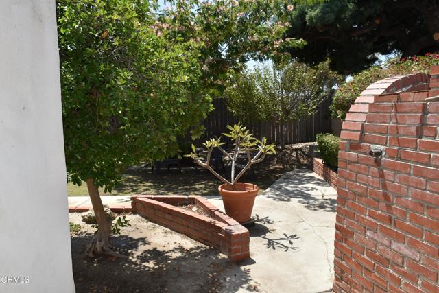 1101 Novato Drive, Oxnard CA: https://media.crmls.org/mediaz/3bdfe0ad-1c5d-4494-abef-7476d0a22354.jpg