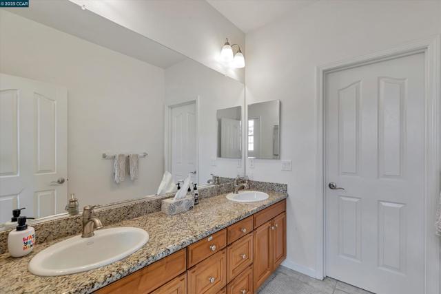 1489 Menton St, Danville CA: https://media.crmls.org/mediaz/3bdfe2ce-fff8-4f18-993b-164bc9931cae.jpg