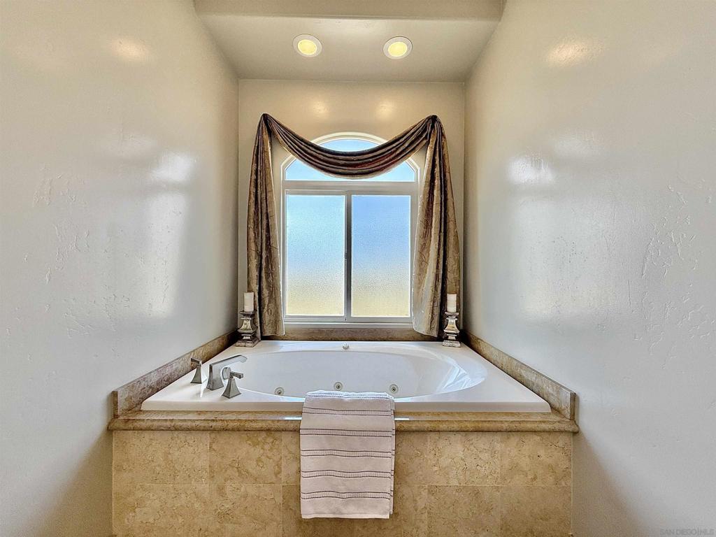 MLS #250028419SD image #26