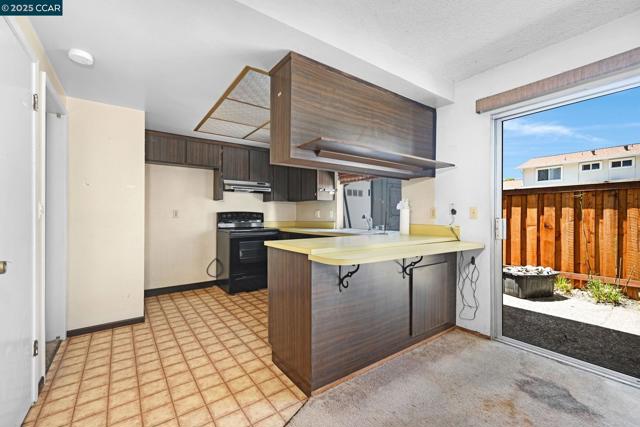 2571 Twin Creeks Dr, San Ramon CA: https://media.crmls.org/mediaz/3be0e0a0-b5ce-42eb-a6b7-b924fec97eaf.jpg