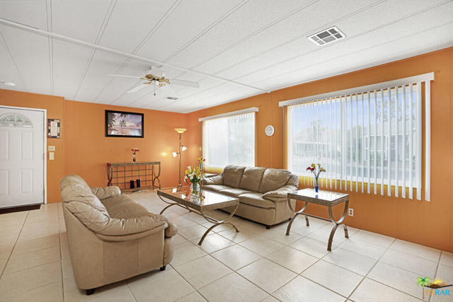 119 Aliso Drive, Palm Springs CA: https://media.crmls.org/mediaz/3be1a731-26fb-4473-b441-2b7ee2031c74.jpg