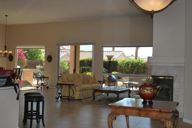 37810 Pineknoll Avenue, Palm Desert CA: https://media.crmls.org/mediaz/3be39ccf-d0fe-4a0d-8b10-3afac8a81563.jpg