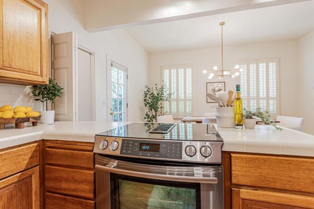232 Union Street, Santa Cruz CA: https://media.crmls.org/mediaz/3be6645f-7790-497b-95a0-10daa8990662.jpg
