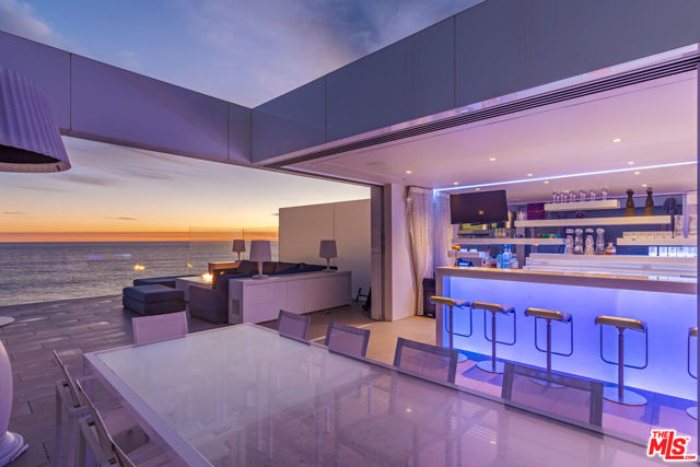 31636 Sea Level Drive, Malibu CA: https://media.crmls.org/mediaz/3be6e988-c4a6-417e-8395-6cc832f58311.jpg