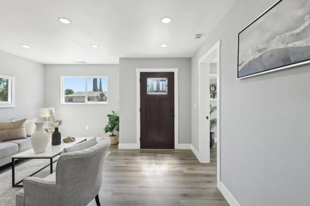 1591 Glazier Drive, Concord CA: https://media.crmls.org/mediaz/3be87f28-0f27-4bd6-b7e8-e45277a432a8.jpg