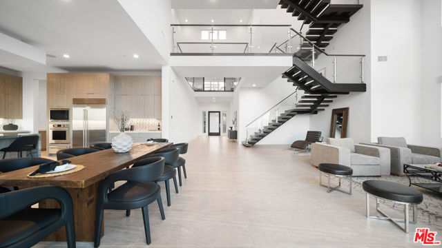 11782 N Hillsborough Lane, Porter Ranch CA: https://media.crmls.org/mediaz/3be8a62f-8abb-46f2-be22-40ca502de22c.jpg