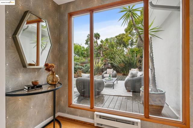 63 Eureka Ave, Kensington CA: https://media.crmls.org/mediaz/3be90dfa-e451-43ef-a473-8b263af846ec.jpg