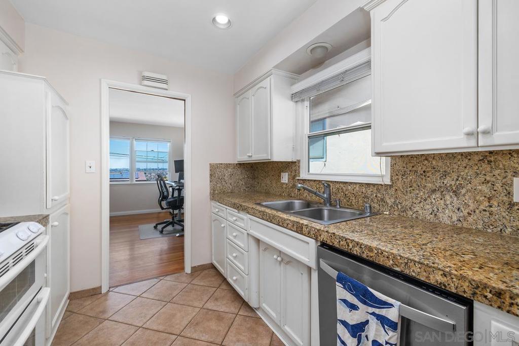 2467 56th Street - photo 11