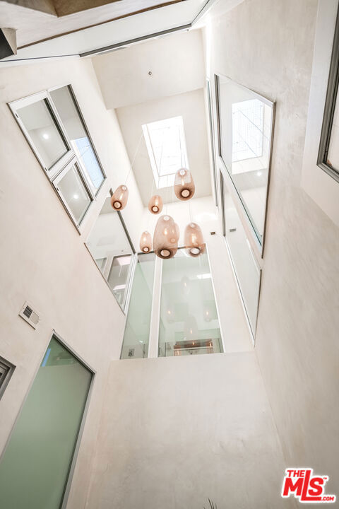 2407 San Marco Drive, Los Angeles CA: https://media.crmls.org/mediaz/3be985cf-3a62-4bf8-ad9c-7b4119627d29.jpg