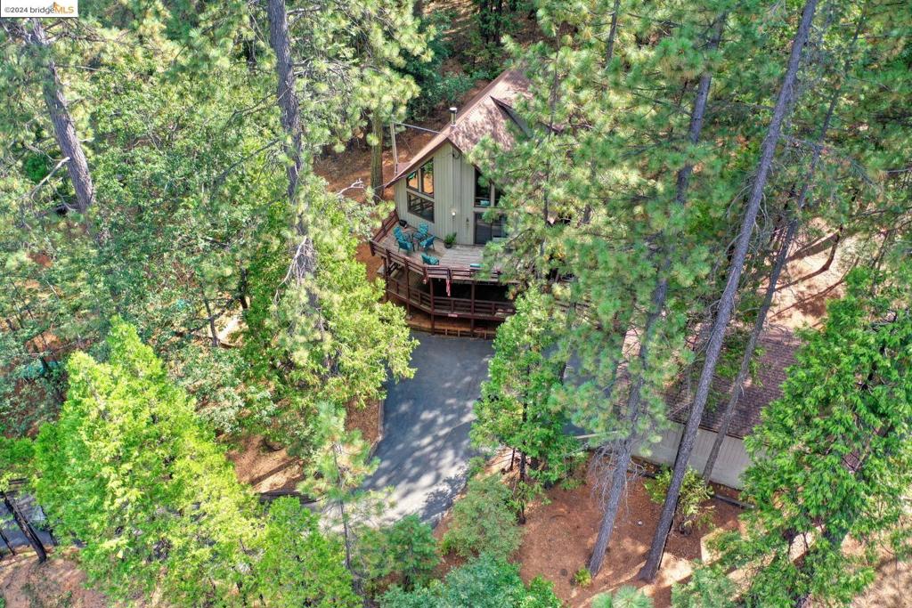 https://media.crmls.org/mediaz/3be991c0-33e1-4eac-9c04-ba76c436dc28.jpg?preset=X-Large