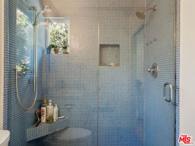4344 Alla Road, Los Angeles CA: https://media.crmls.org/mediaz/3be99263-5f31-479f-9d5c-cf315403d1e9.jpg