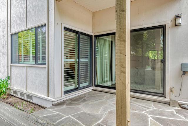 1294 Woodside Road, Redwood City CA: https://media.crmls.org/mediaz/3bea1259-77ed-488a-bf23-51b96a18af2c.jpg