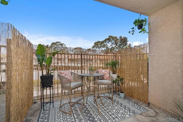 Detail Gallery Image 9 of 30 For 2352 Hosp Way #145,  Carlsbad,  CA 92008 - 2 Beds | 1 Baths