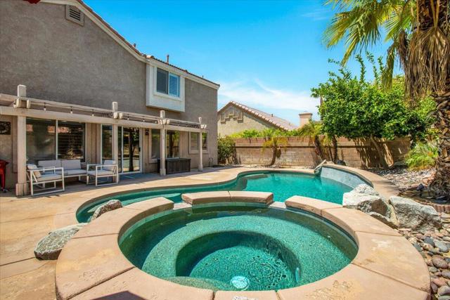 79320 Desert Wind Court, La Quinta CA: https://media.crmls.org/mediaz/3bea911e-4c2e-4210-a49d-ed093db51546.jpg