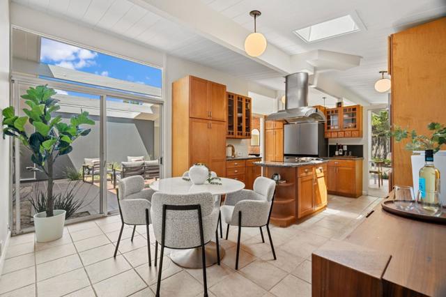 1472 Kingfisher Way, Sunnyvale CA: https://media.crmls.org/mediaz/3beaa54e-d580-4c69-9229-87c318f88ae5.jpg