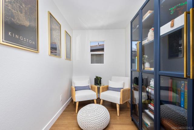 11799 Westview Pkwy, San Diego CA: https://media.crmls.org/mediaz/3beaef01-06b6-458a-8ce1-609c6968b929.jpg