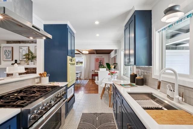 3434 LITTLE LANE, Lafayette CA: https://media.crmls.org/mediaz/3beb3be6-1ff1-45a7-a85e-0d9b37e3e4ea.jpg