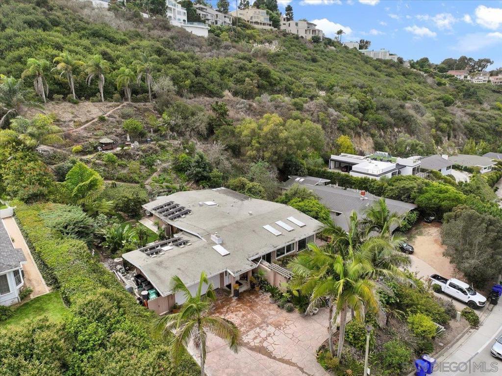 MLS #250041123SD image #10