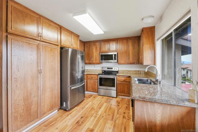 Image 17 of 46 For 13026 Paseo Del Verano  Unit 3