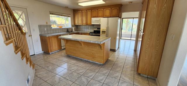 125 Drysdale Drive, Los Gatos CA: https://media.crmls.org/mediaz/3bece001-1fb1-4c47-8122-982d6e638f3b.jpg