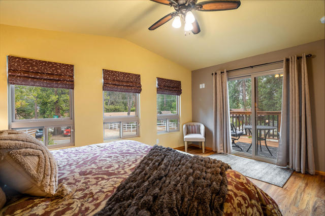 25169 Franklin Drive, Idyllwild CA: https://media.crmls.org/mediaz/3bed7181-bd77-444d-b2c2-39f6bd3184ef.jpg