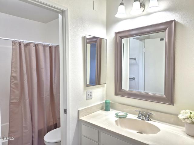 Detail Gallery Image 17 of 55 For 3225 Village 3, Camarillo,  CA 93012 - 2 Beds | 2 Baths