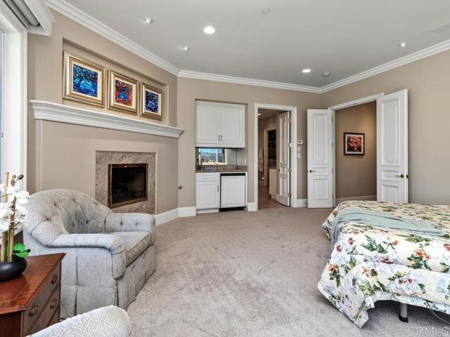 6095 Lake Vista Drive, Bonsall CA: https://media.crmls.org/mediaz/3bee0dc6-3687-40f9-862f-006ad5a8df62.jpg
