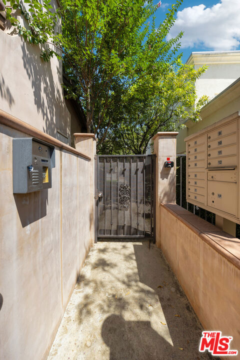 2449 Oswego Street, Pasadena CA: https://media.crmls.org/mediaz/3bee9452-2cb2-4cb6-8c54-c075ceda9ed6.jpg
